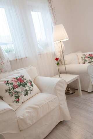 Отели типа «постель и завтрак» B&B 4.Couples & 4.Friends Hostel Краков Двухместный номер с 1 кроватью-35